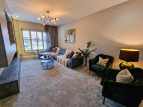 Luxury 5* Didsbury Family Home